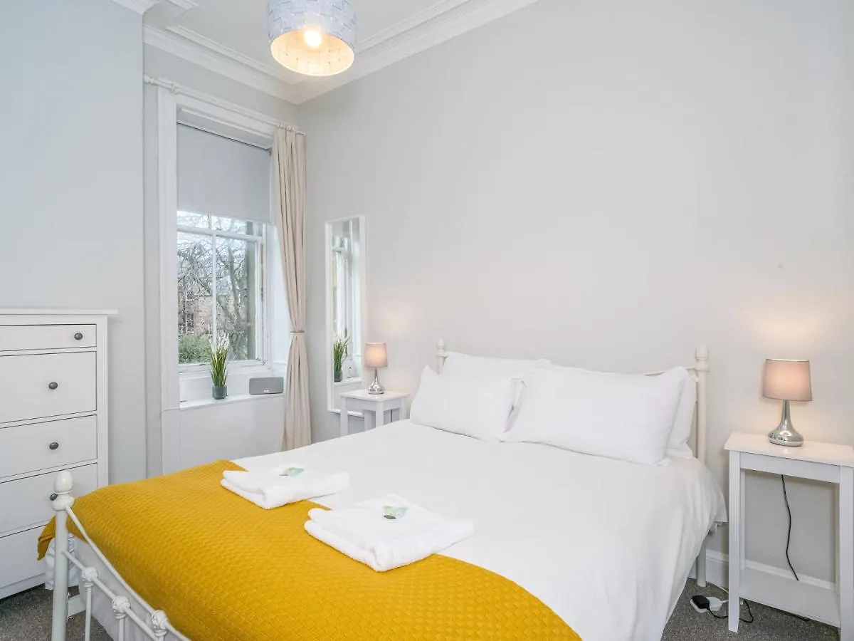 Newly Decorated Spacious 2Bed Flat In Chic Area Εδιμβούργο