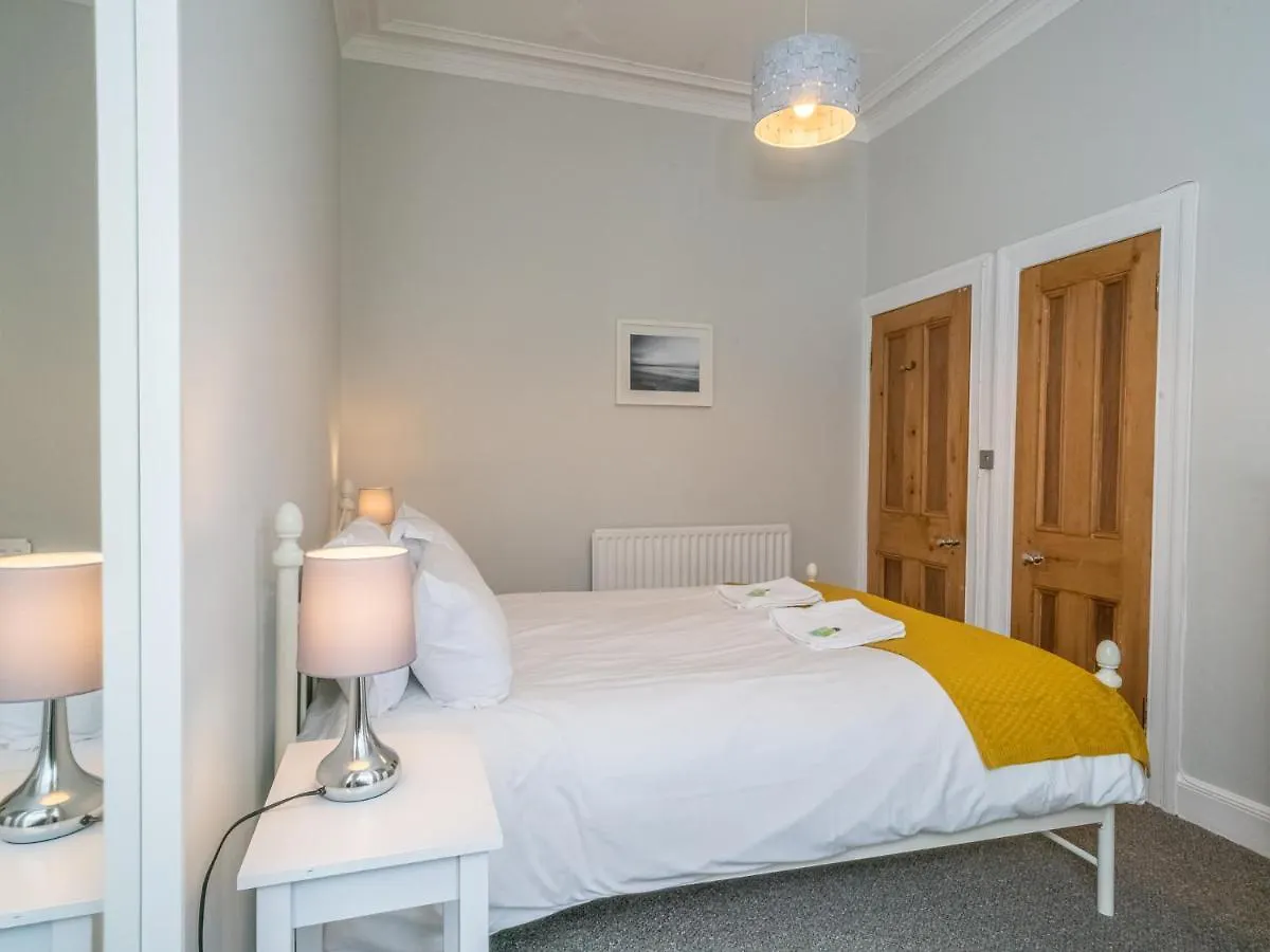 Newly Decorated Spacious 2Bed Flat In Chic Area Εδιμβούργο